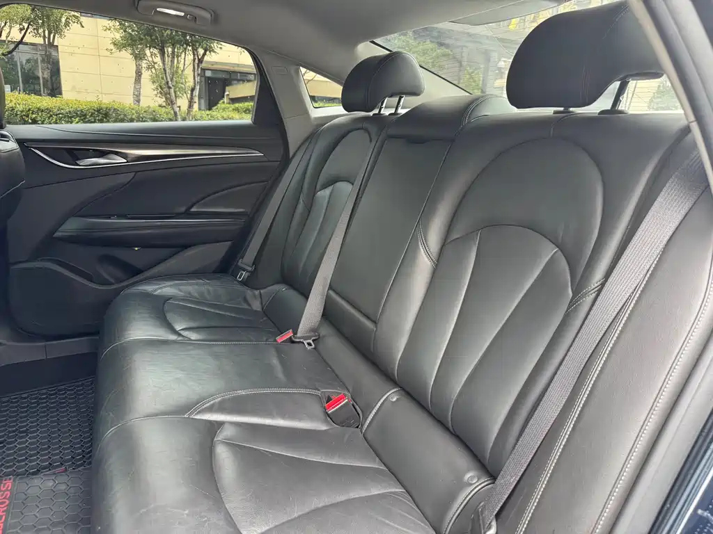 BUICK LACROSSE 2019
