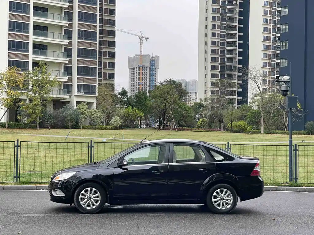 FORD FOCUS 2013