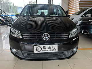 VOLKSWAGEN TOURAN 2013