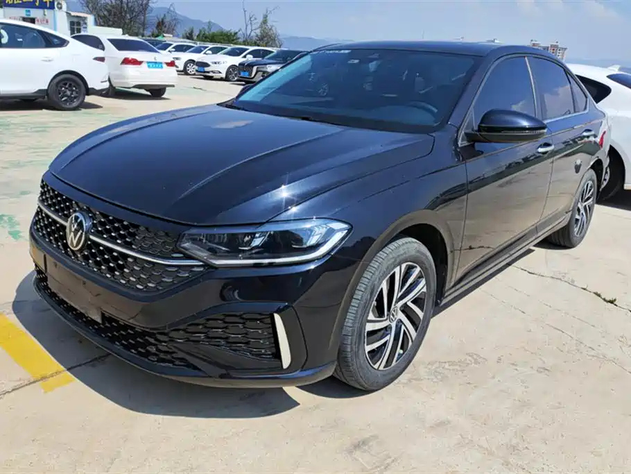 VOLKSWAGEN LAVIDA 2023