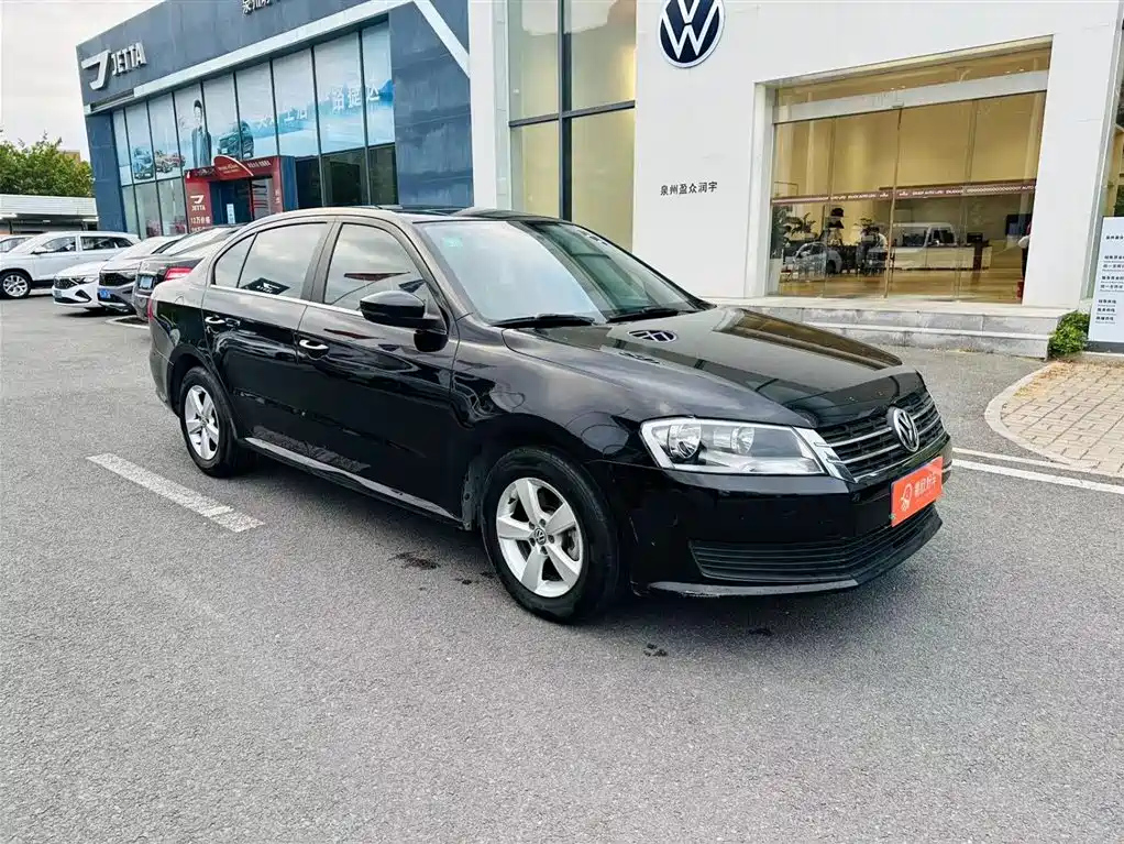 VOLKSWAGEN LAVIDA 2017