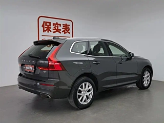 VOLVO XC60 2018