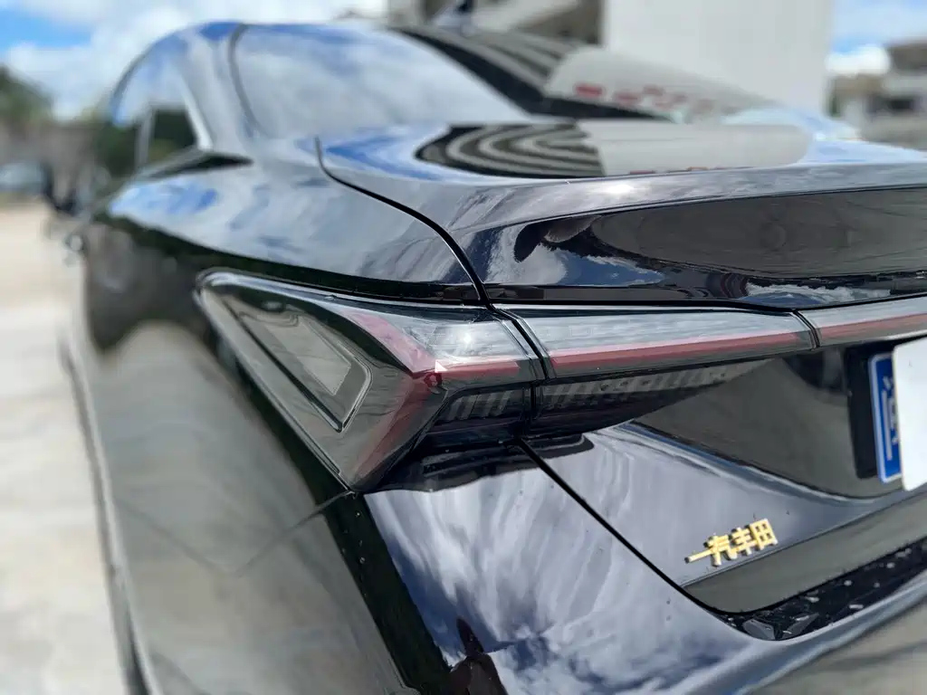 TOYOTA AVALON 2019