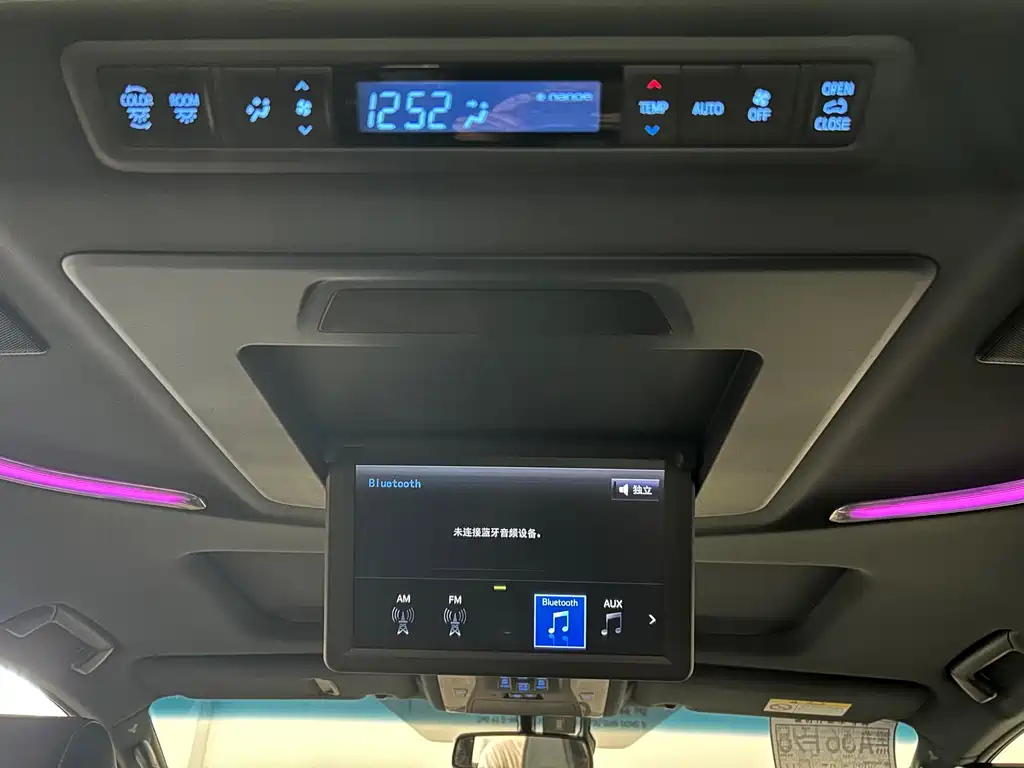 TOYOTA ALPHARD 2018