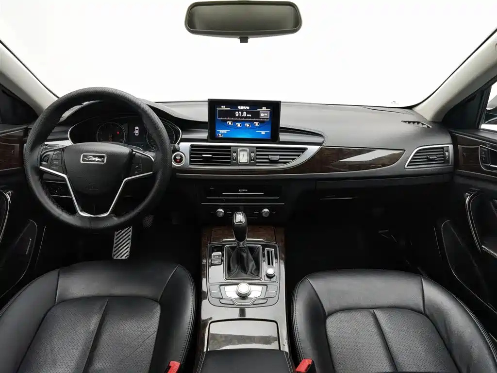 ZOTYE Z700 2016