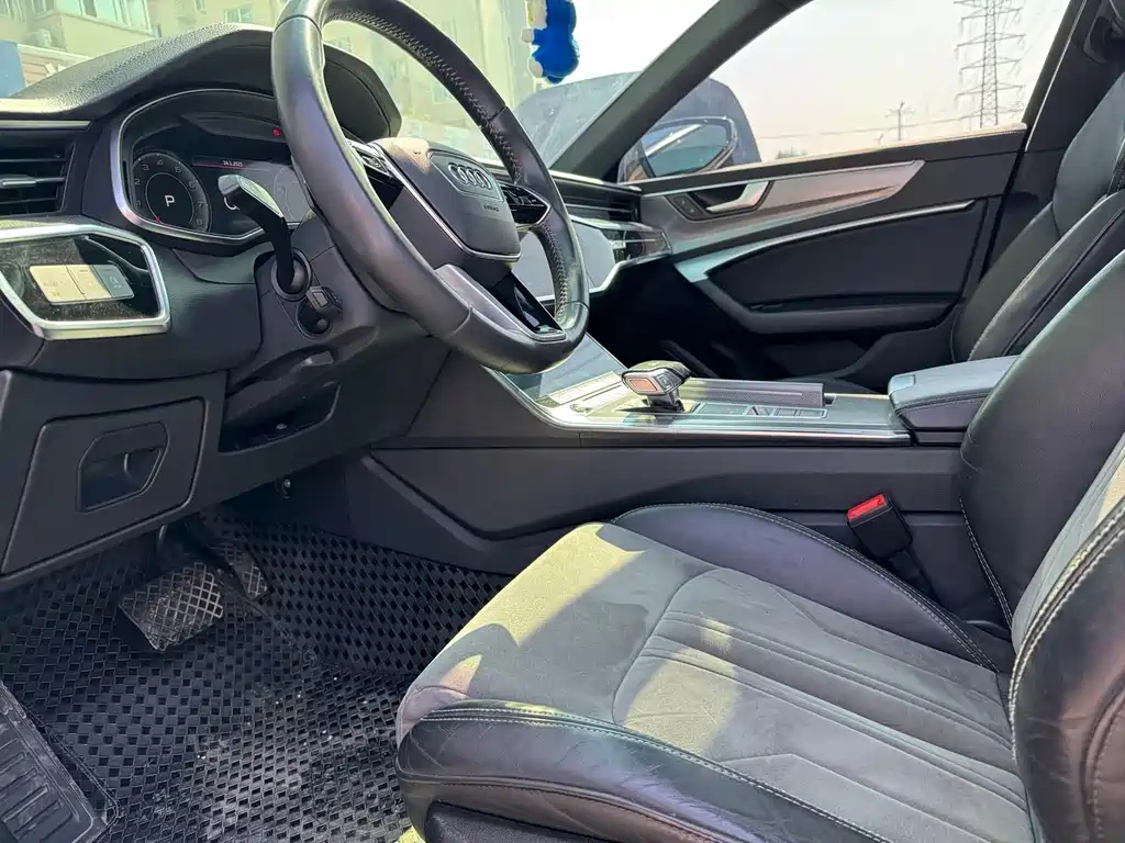 AUDI A6L 2021