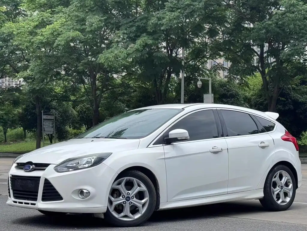 FORD FOCUS 2012