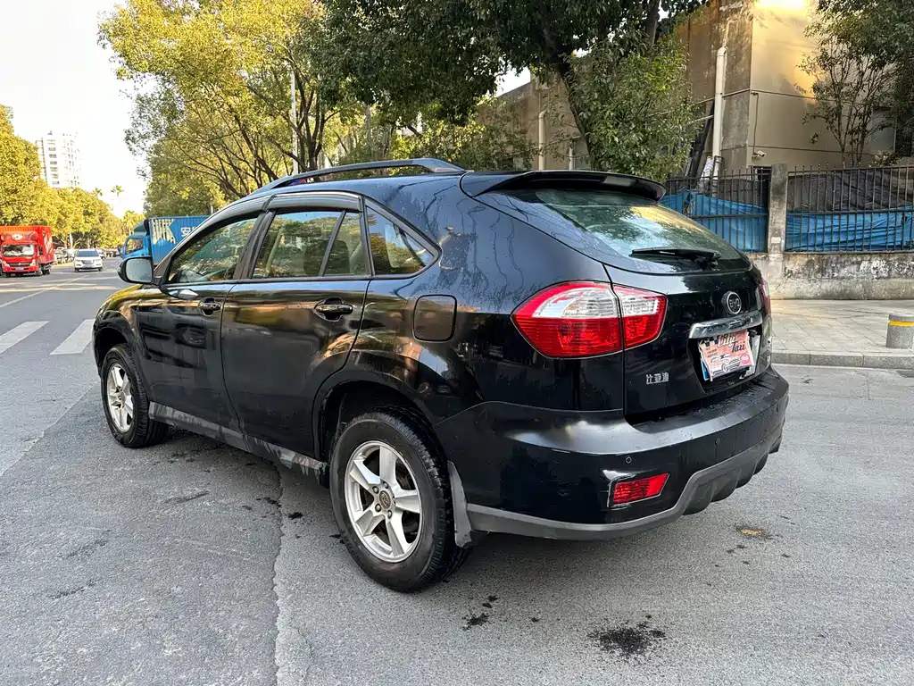 BYD S6 2014