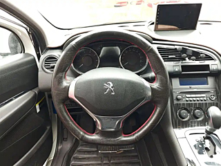 PEUGEOT 3008  2015 YEAR 2.0L AUTOMATIC CLASSIC EDITION 2015