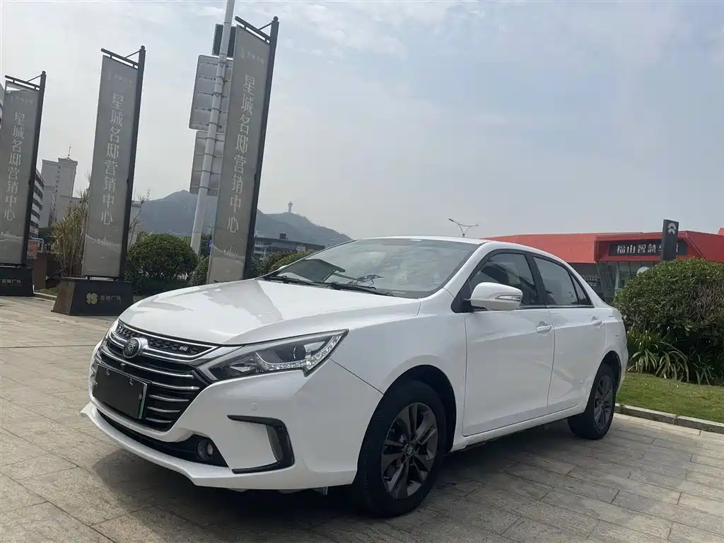 BYD QIN NEW ENERGY 2018