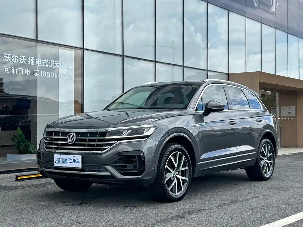VOLKSWAGEN TOUAREG 2019
