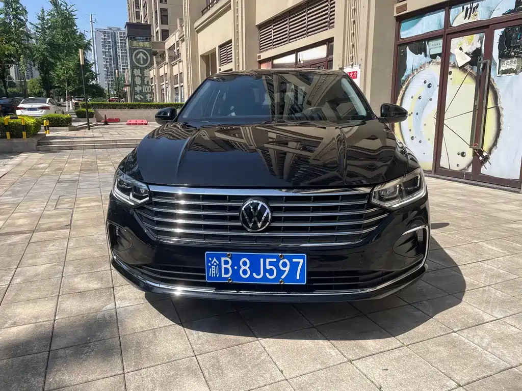 VOLKSWAGEN LAVIDA 2023