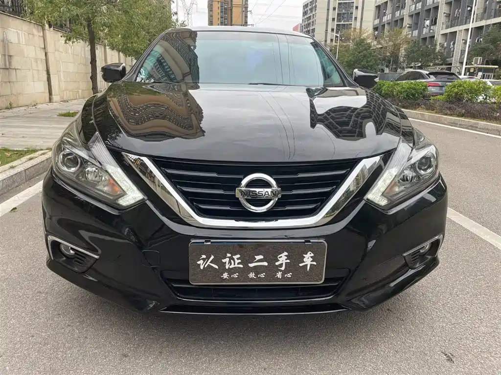NISSAN TEANA 2018