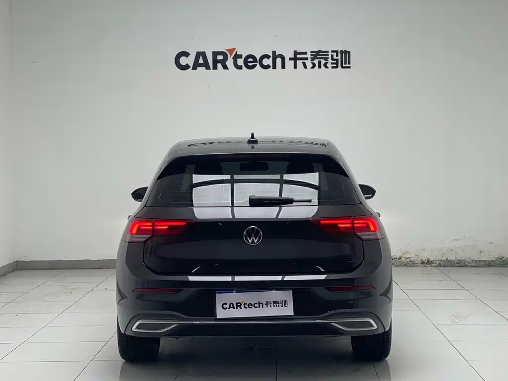 VOLKSWAGEN GOLF 2021