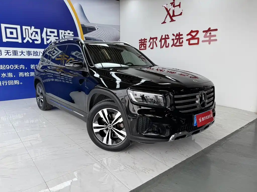 MERCEDES BENZ GLB 2024