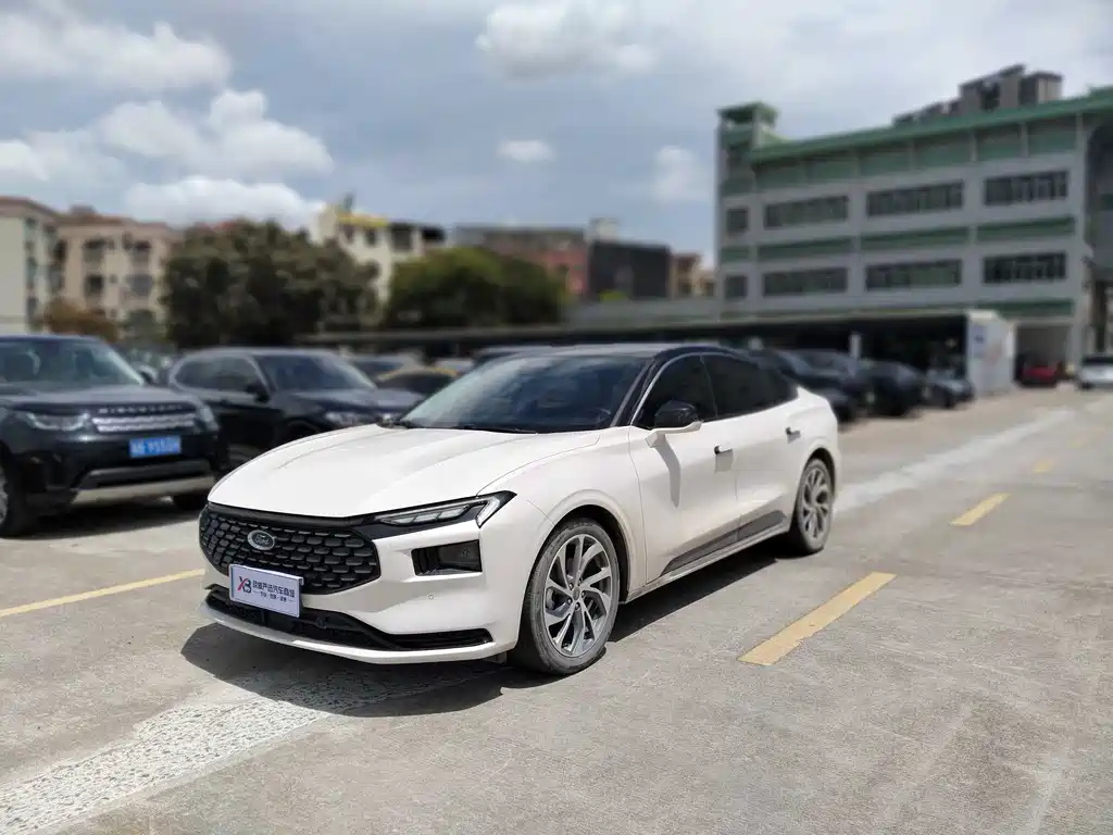 FORD MONDEO 2022