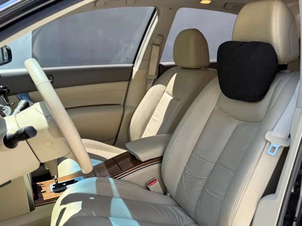 NISSAN TEANA 2012