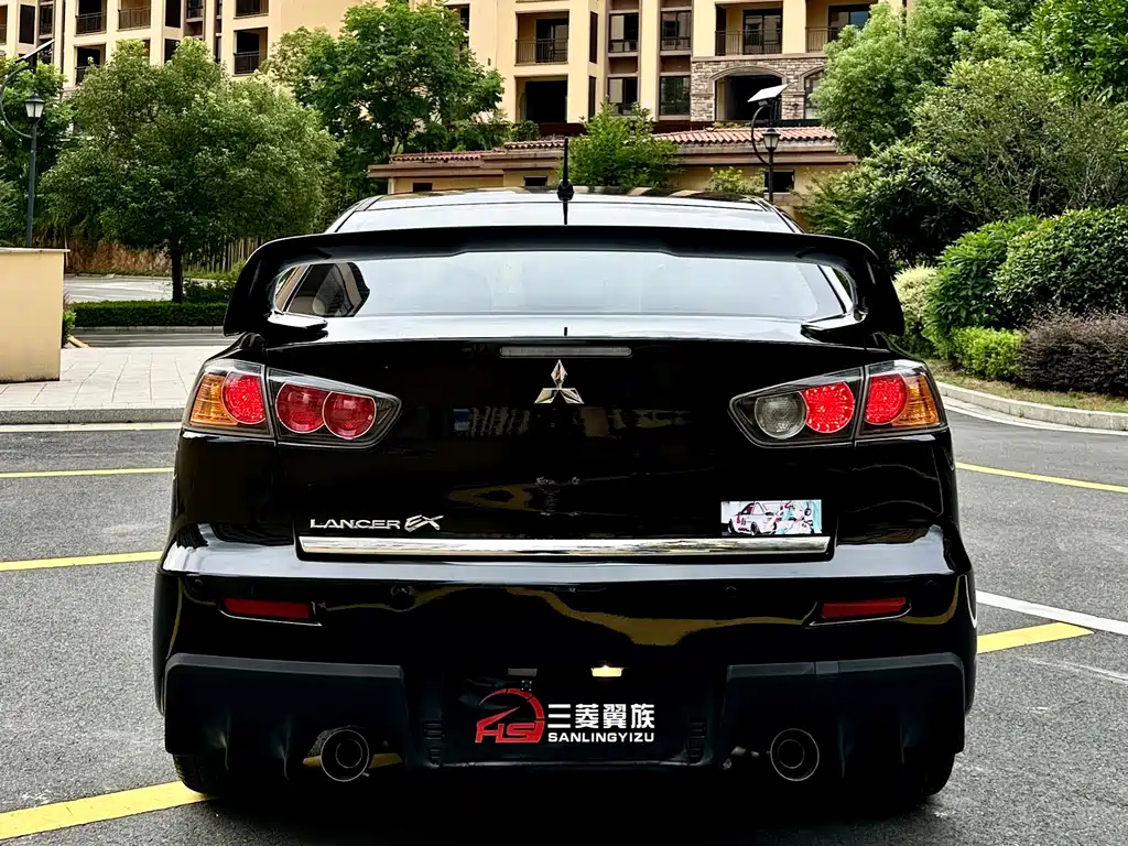 MITSUBISHI LANCER EX 2012