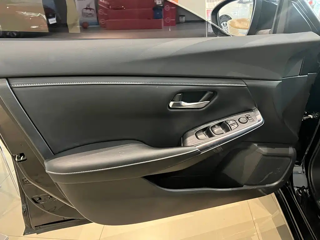 NISSAN SYLPHY 2021