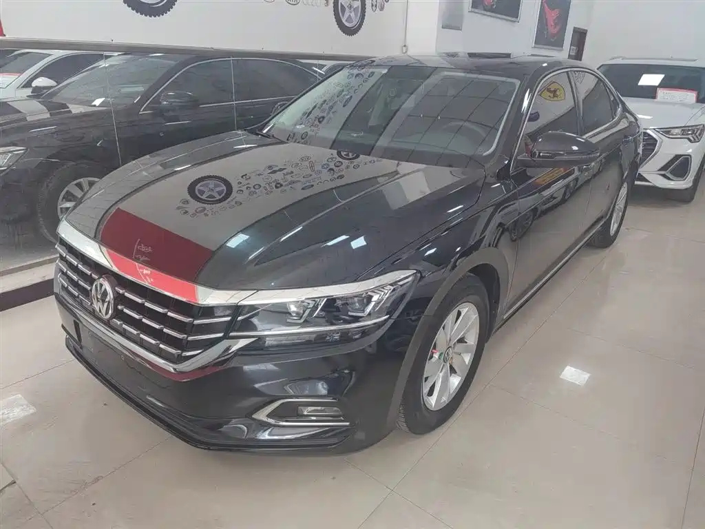 VOLKSWAGEN PASSAT 2020