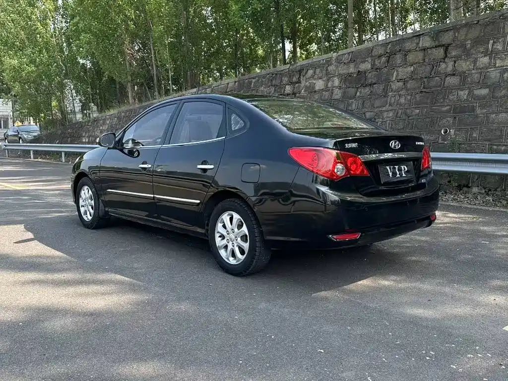 HYUNDAI CELESTA 2010