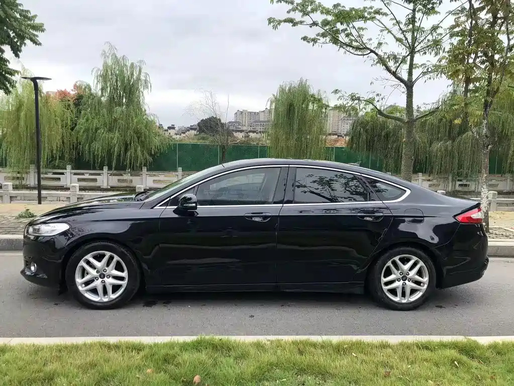 FORD MONDEO 2013