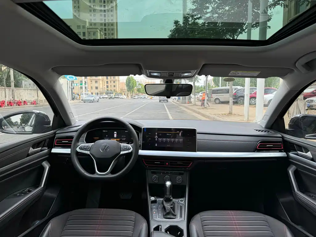 VOLKSWAGEN LAVIDA 2023