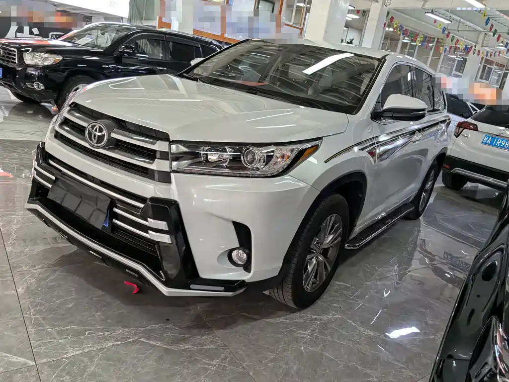 TOYOTA HIGHLANDER 2021