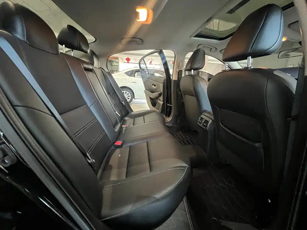 NISSAN SYLPHY 2021