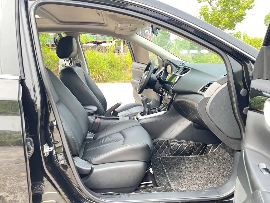 NISSAN SYLPHY 2016