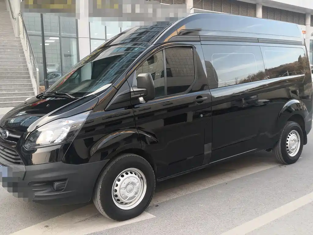 FORD TRANSIT 2022