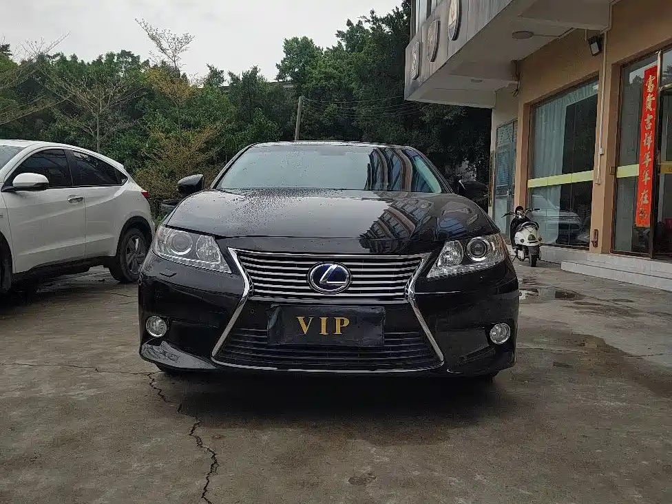 LEXUS ES 2013