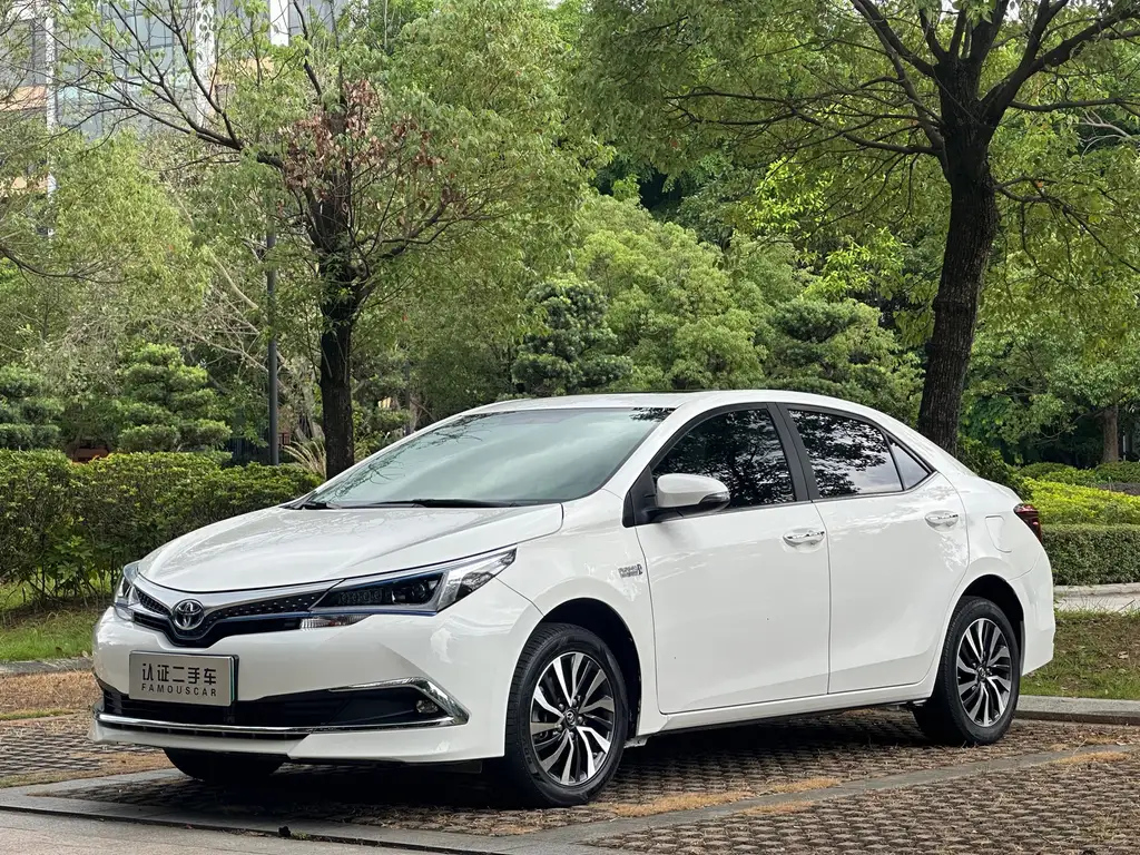 TOYOTA COROLLA DUAL ENGINE E+ 2020