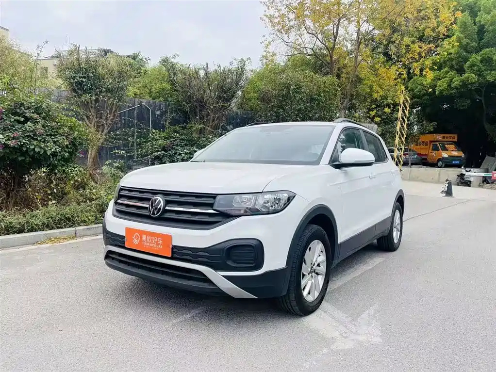 VOLKSWAGEN TACOUA 2021