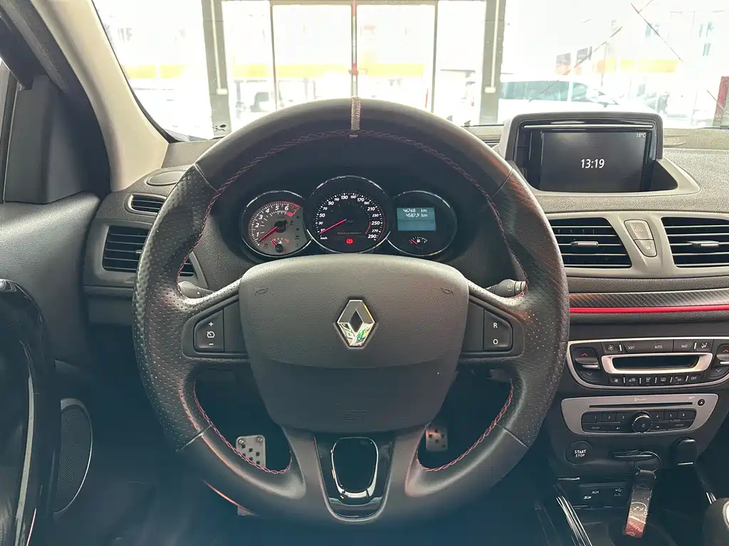 RENAULT OTHER 2018