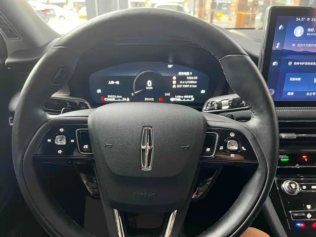 LINCOLN ADVENTURER 2021
