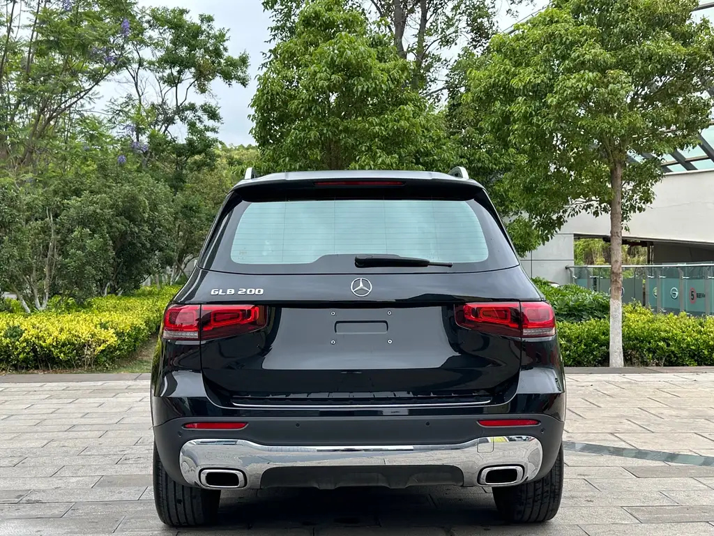MERCEDES BENZ GLB 2021