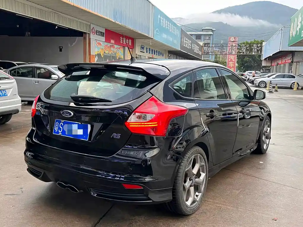 FORD FOCUS IMPORT 2014