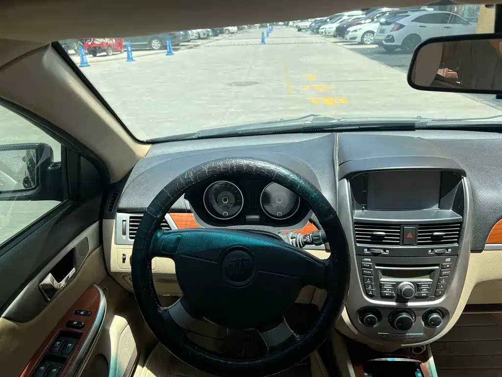BUICK EXCELLE 2012