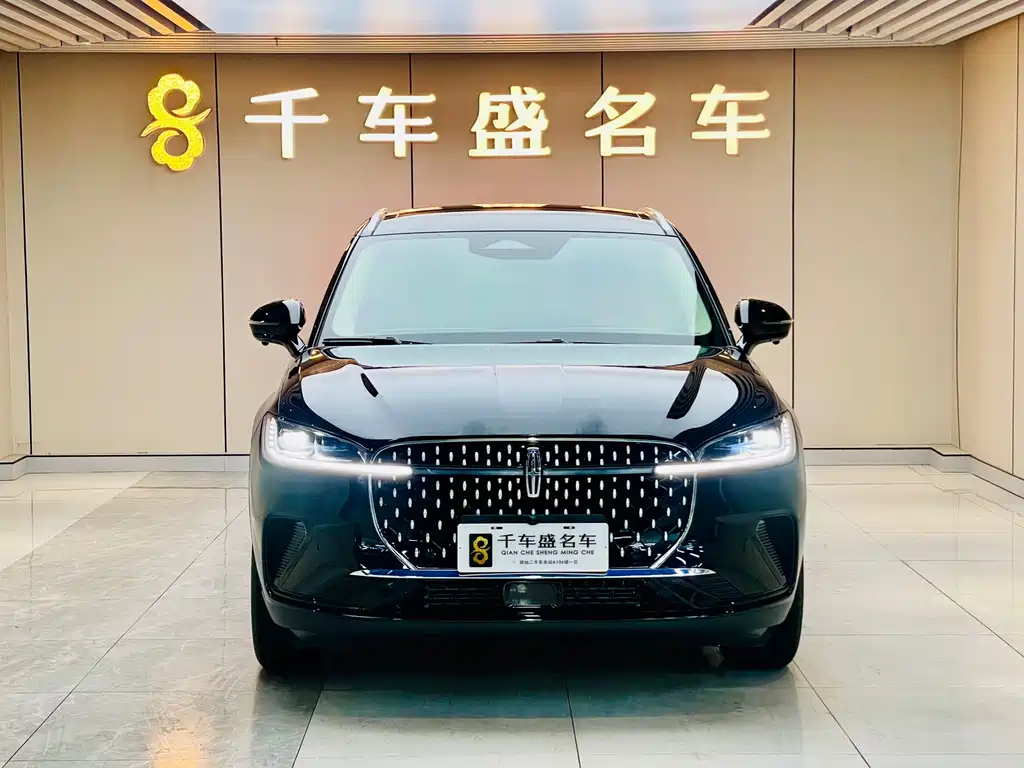 LINCOLN ADVENTURER 2023