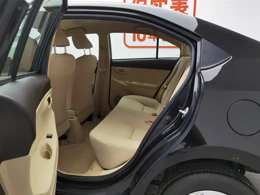 TOYOTA VIOS 2015