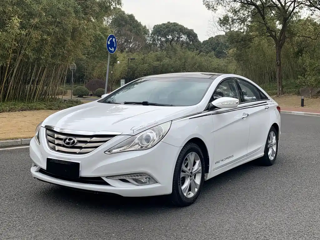 HYUNDAI SONATA 2013