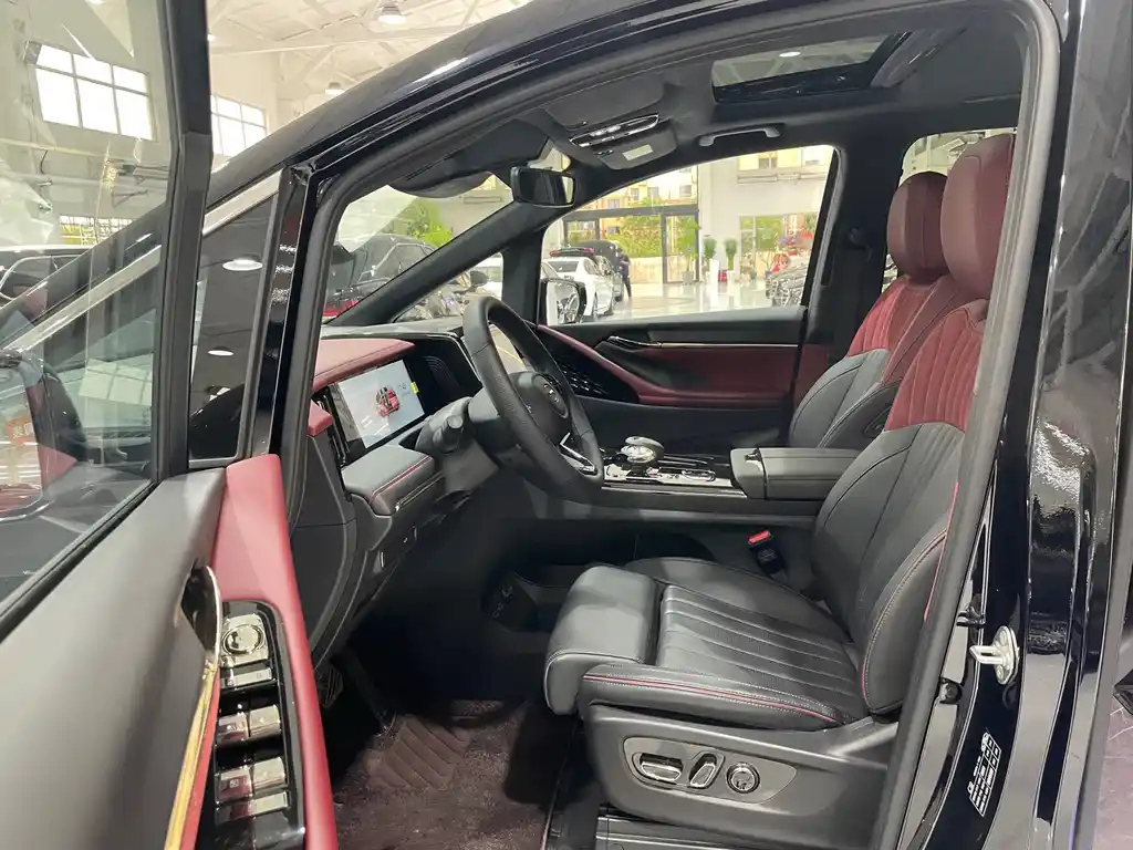 TRUMPCHI M8 2024