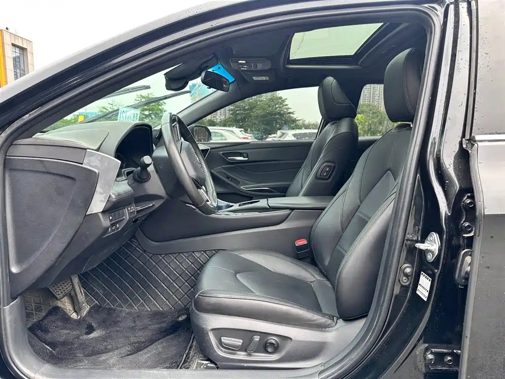 TOYOTA AVALON 2022