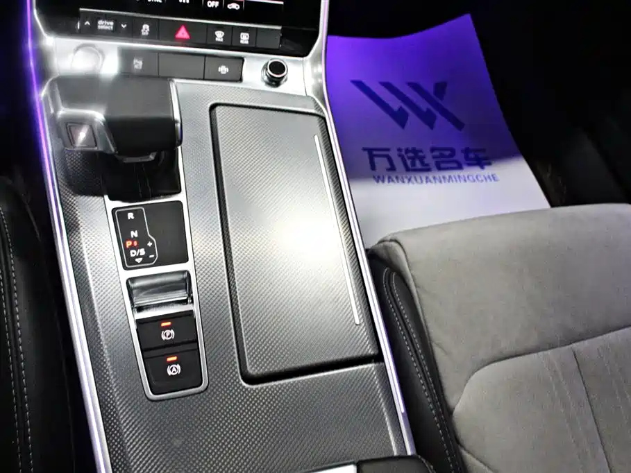 AUDI A6L 2020