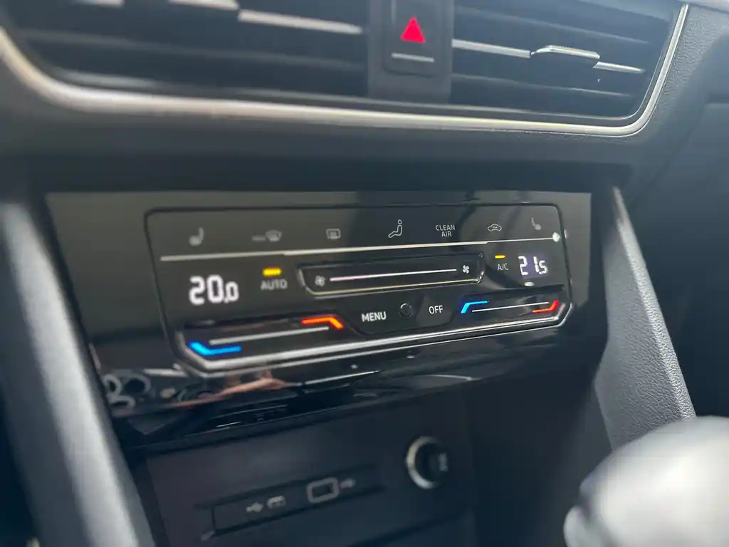 VOLKSWAGEN TIGUAN L 2022