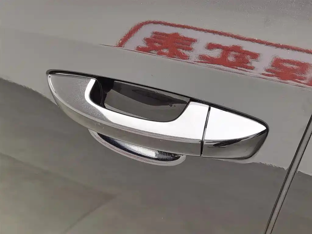 VOLKSWAGEN LAVIDA 2016