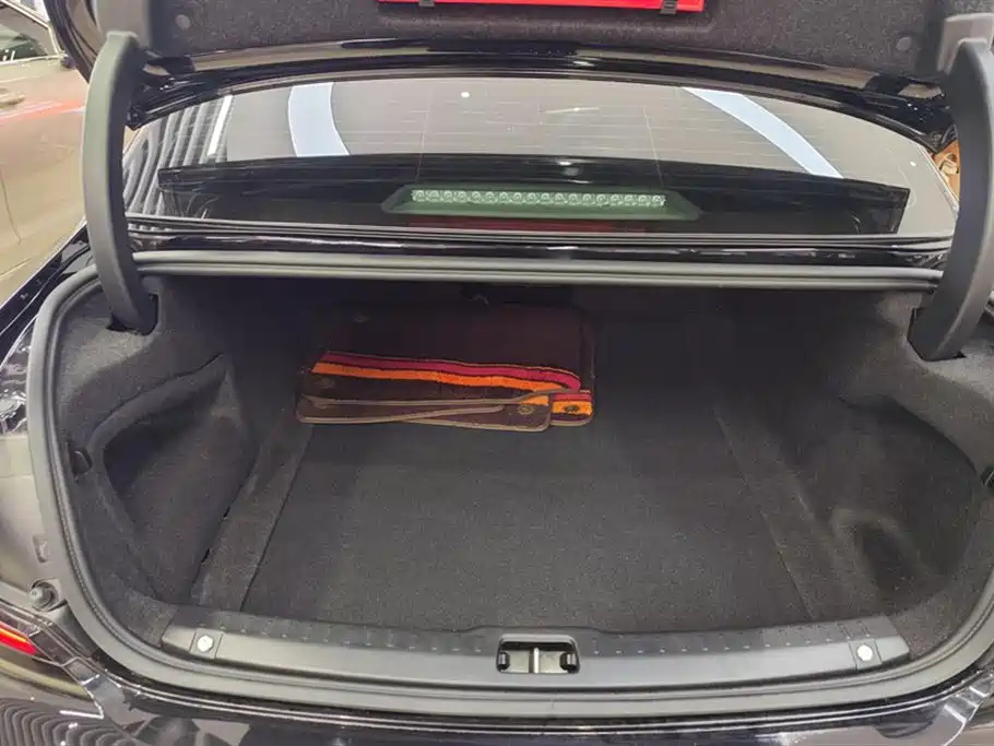 VOLVO S90 2022