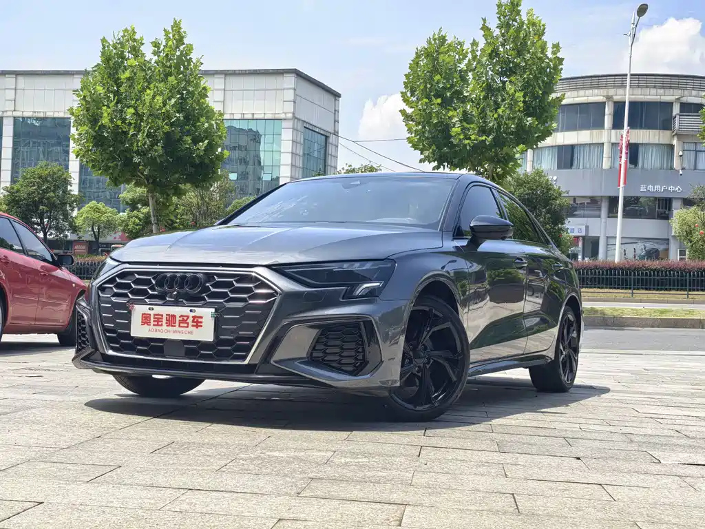 AUDI A3 2021