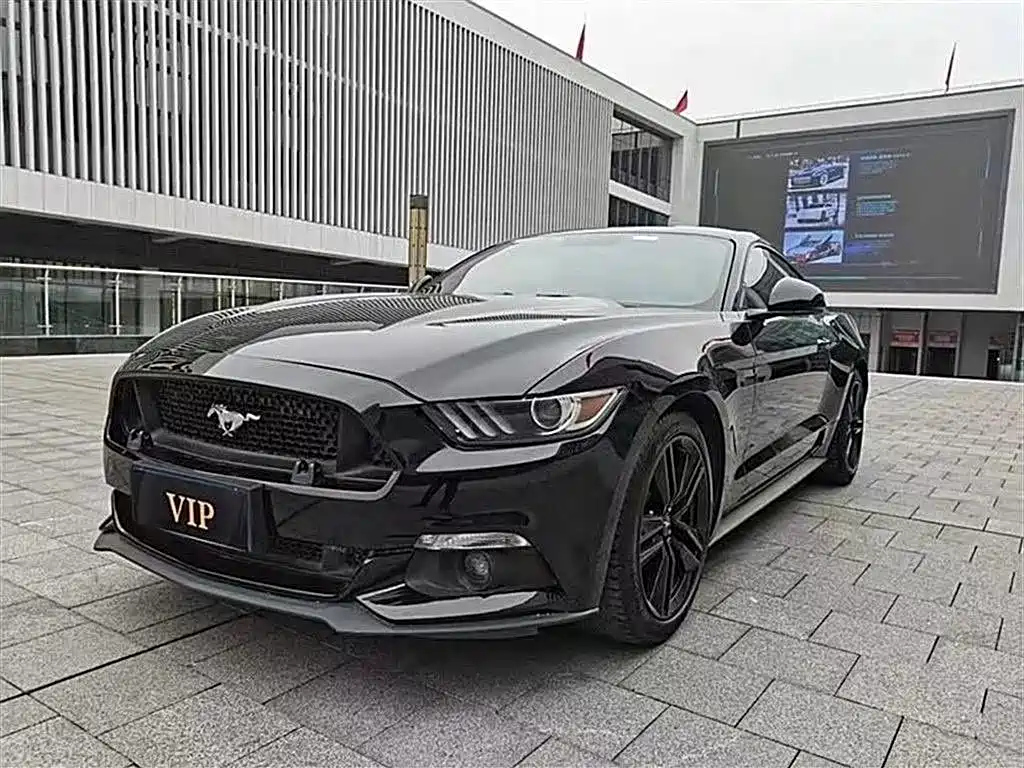 FORD MUSTANG 2015